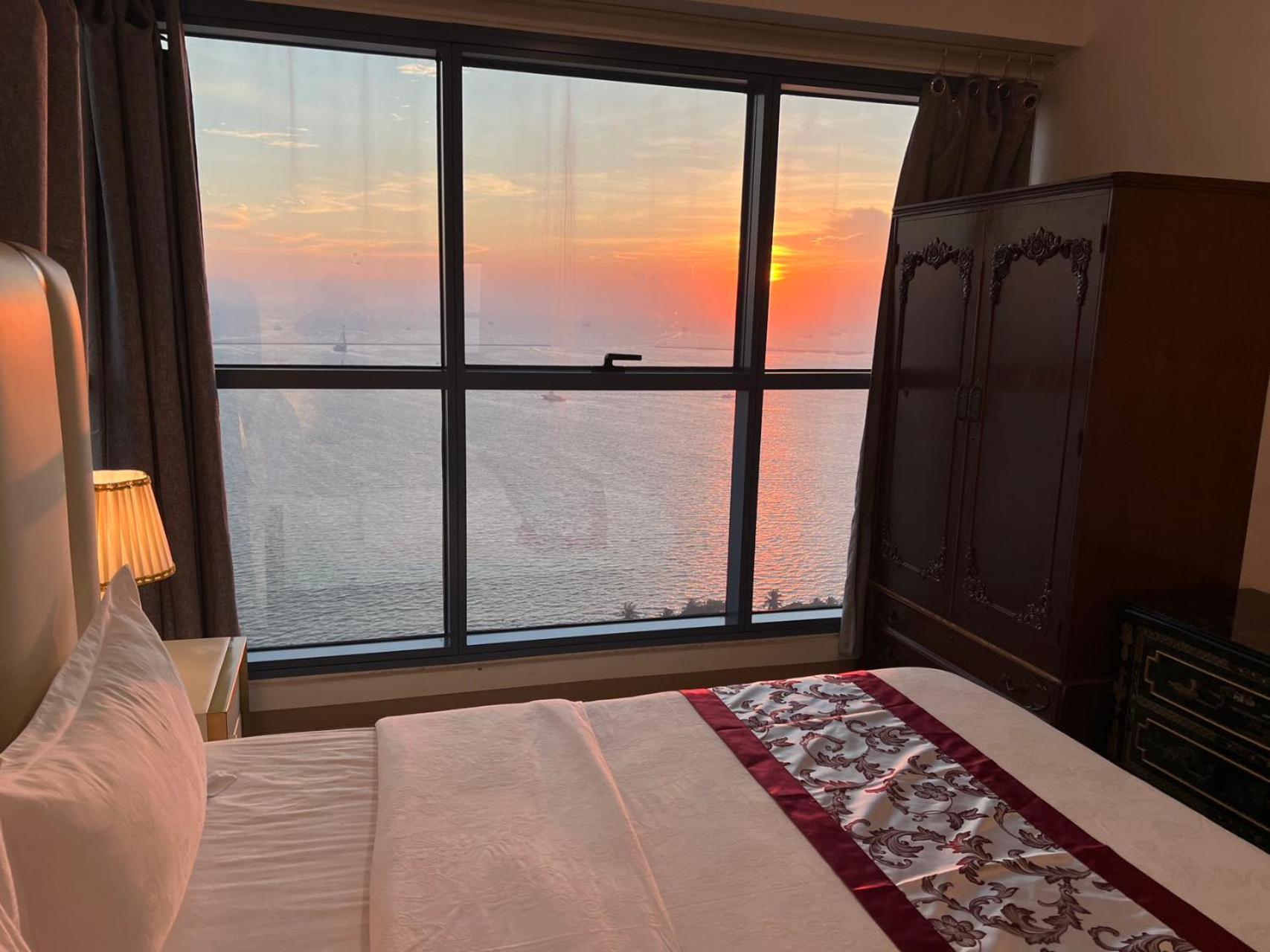 Sunset House Roxas Bay Apartment Manila Ngoại thất bức ảnh